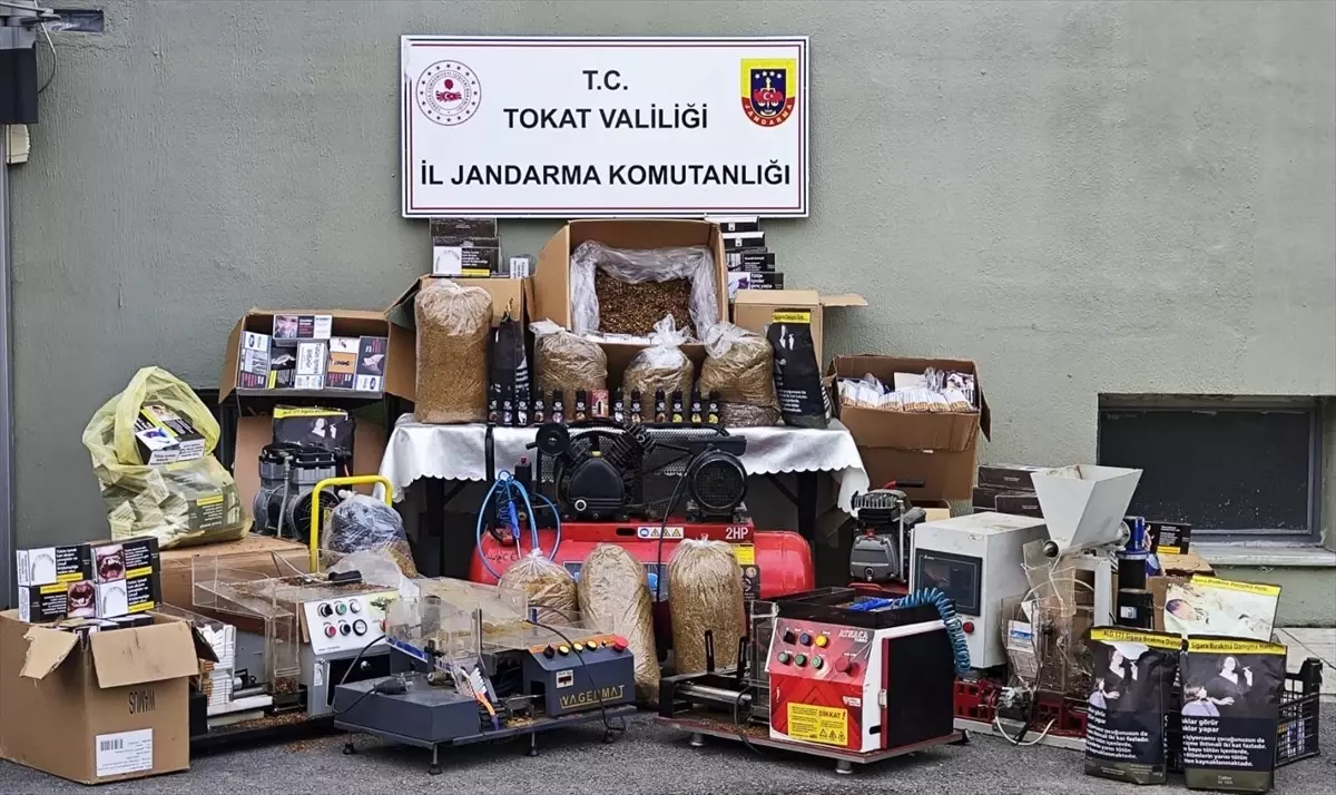 Tokat’ta 71 Bin 300 Makaron ve 69 Kg Kaçak Tütün Ele Geçirildi