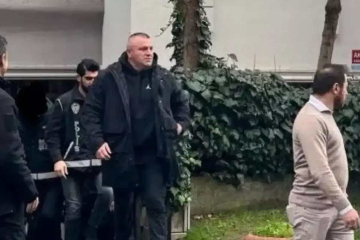 İstanbul Emniyetinden Ekrem İmamoğlu’nun Korumasına Yönelik Gözaltı Operasyonu