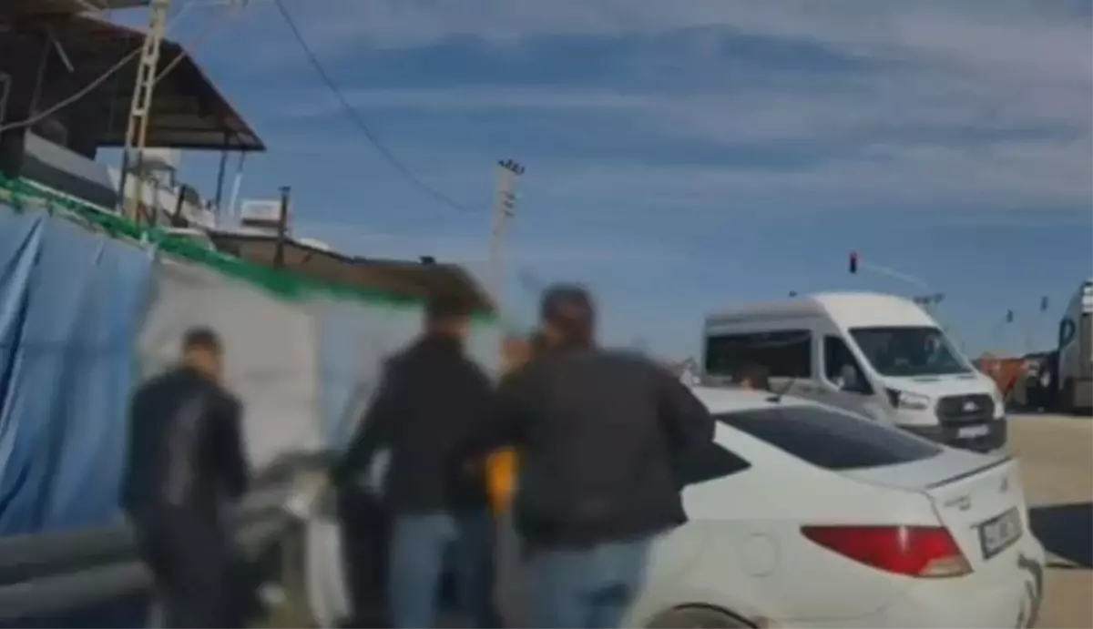 Hatay’da Kontrol Esnasında 10 Kaçak Göçmen Yakalandı