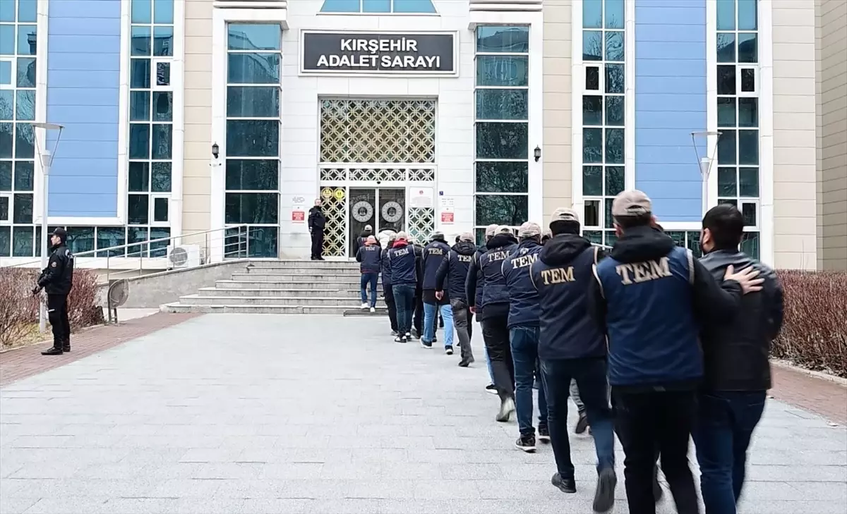 Kırşehir’de DEAŞ Bağlantılı Operasyon: 12 Şüpheli Gözaltına Alındı