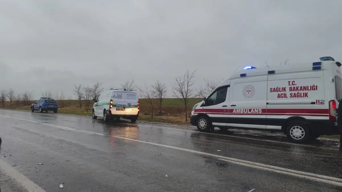 Mardin’de Otomobil‑TIR Çarpışması: 2 Kadın Hayatını Kaybetti