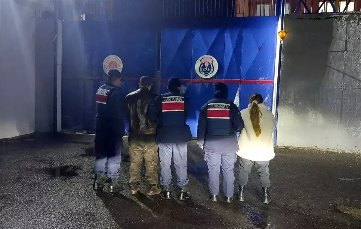 Nevşehir'de Jandarma Operasyonu: 2 Kişi Uyuşturucu Maddeye El Koydu