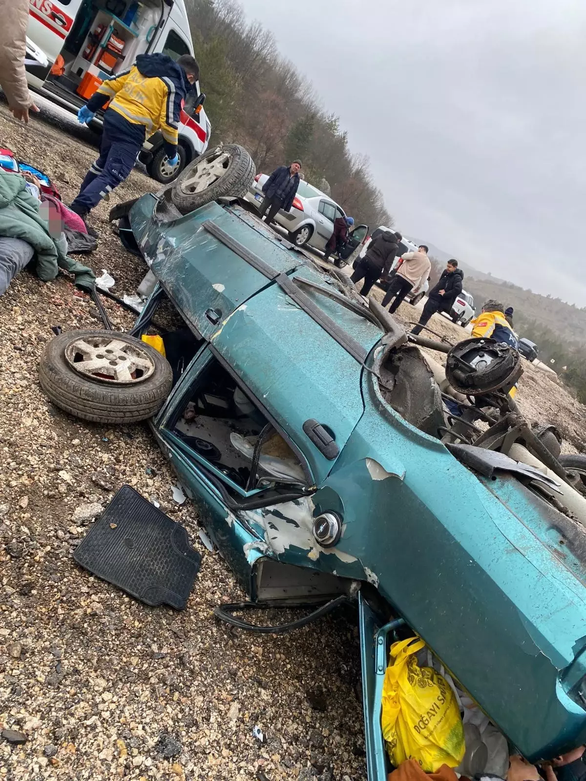 Bolu Gerede'de Araç Takla Attı: 4 Kişi Hastaneye Kaldırıldı