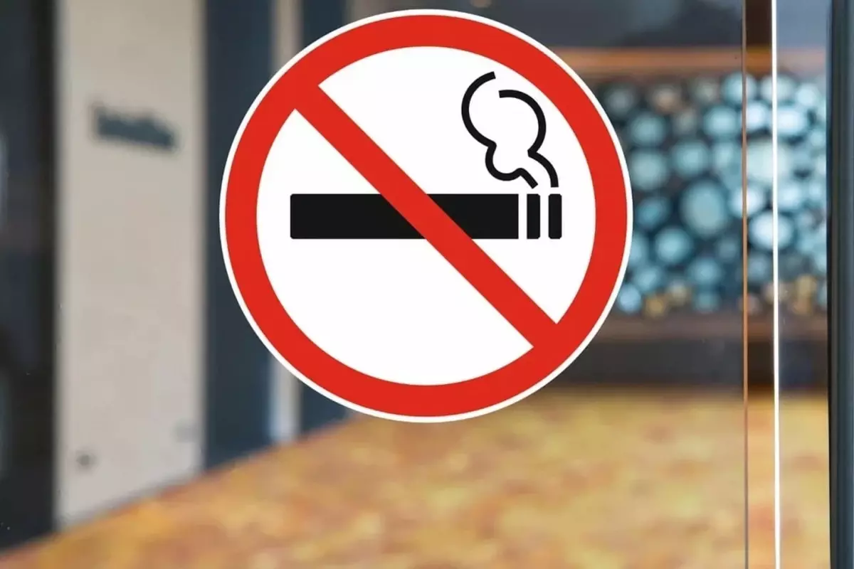 İki Yeni Mekânda Sigara Yasağı: Çocuk Parkları ve Plajlar Kısıtlamaya Giriyor