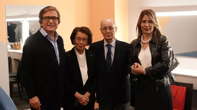 Sezer ve Erol Evgin sahne arkasında