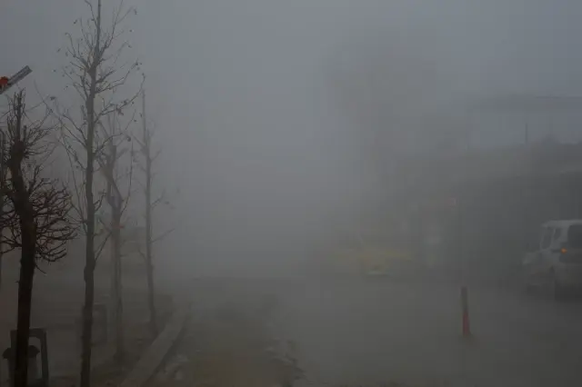 Sisli hava nedeniyle yavaşlayan trafik