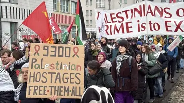 Berlin'de Filistin'e Destek Gösterisi: 'Soykırımı Durdurun' Sloganıyla Protesto