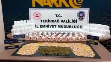 Operasyon sırasında ele geçirilen uyuşturucu paketleri