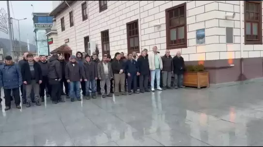 Defin töreni sırasında çalan çan sesleri