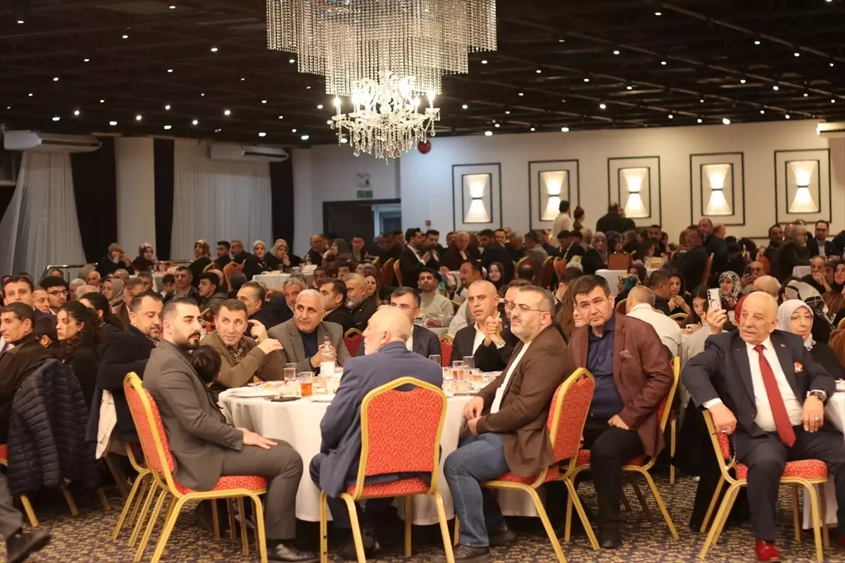 İzmir'de Çöp ve Su Sorunları Üzerine AK Parti'den Sert Eleştiri