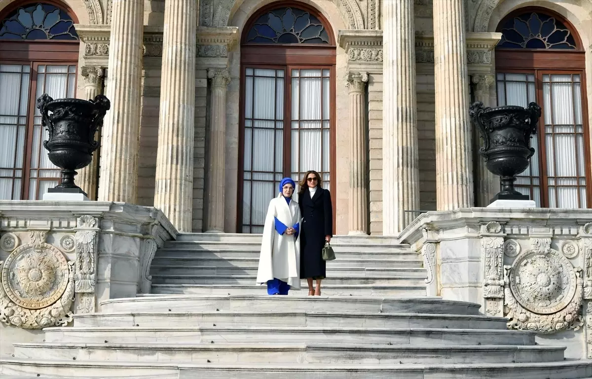 Emine Erdoğan, Ürdün Kraliçesi Rania'yı Dolmabahçe'de Karşıladı