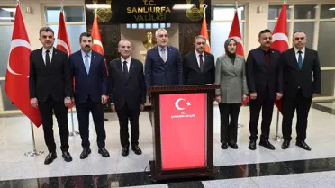 Çalışma Bakanı Vedat Işıkhan Şanlıurfa Valiliğinde Görüşmeler Gerçekleştirdi