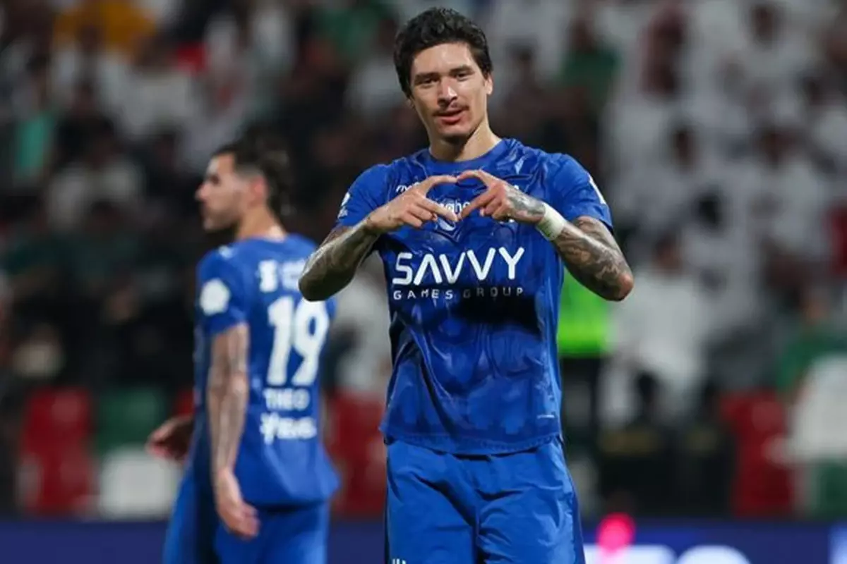 Darwin Nunez’in Fenerbahçe’ye Transferi Neden Gerçekleşmedi? Vergi Sorunu ve Alternatif Planlar