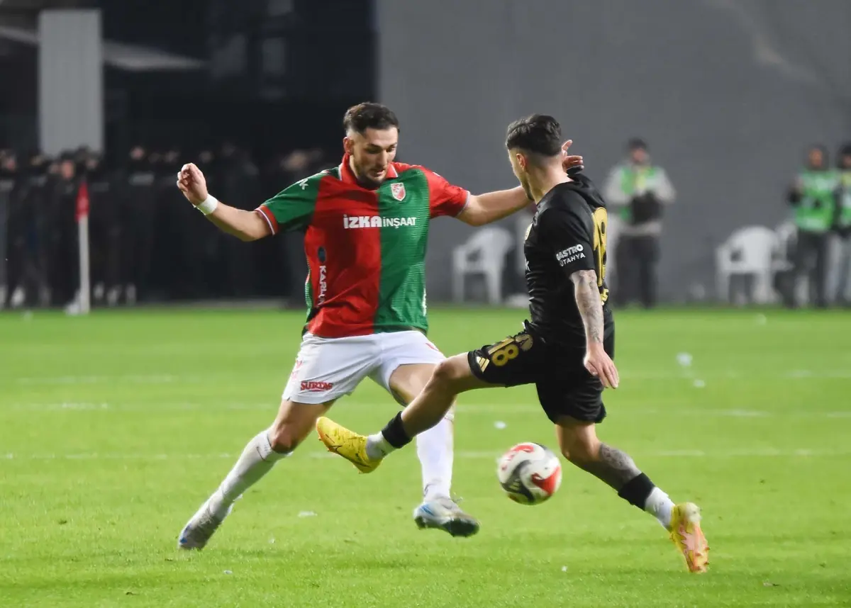 Karşıyaka, Eskişehir'de Galibiyet Arıyor: 15.00'de Başlayacak Maçın Detayları