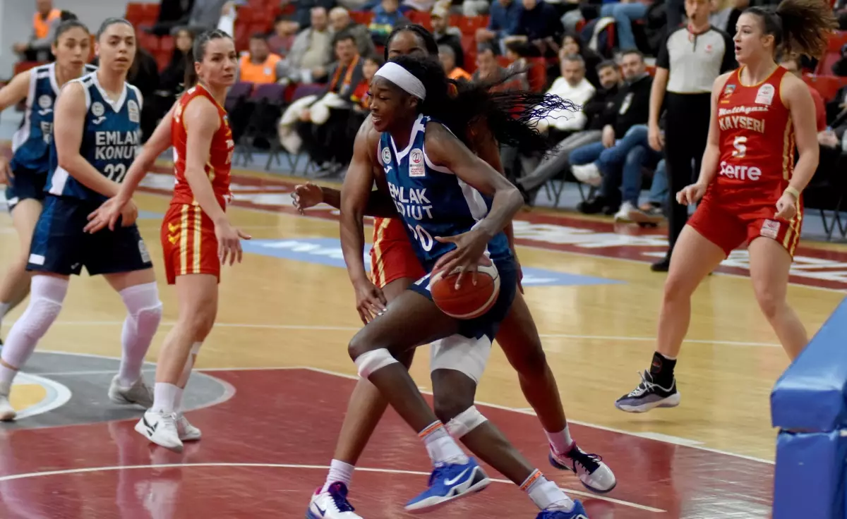 Emlak Konut, Melikgazi Kayseri'yi 94-72'lik Skorla Mağlup Etti