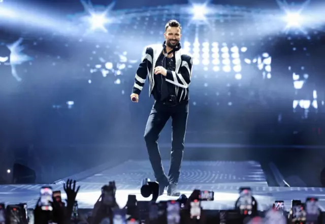 Tedesco takım otobüsünde Tarkan şarkısı çalıyor