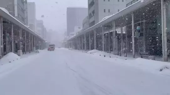 Japonya’da kar fırtınası sırasında çökme riski
