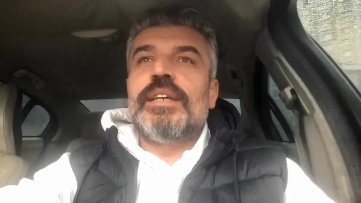 Başakşehir'de Sürücünün Araç Üzerine Atlayan Fare Şaşkınlık Yarattı