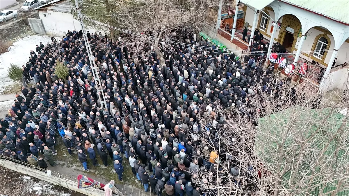 Erzurum’da Üç Kardeş Trajik Kazada Hayatını Kaybetti, Oltu’da Defnedildi
