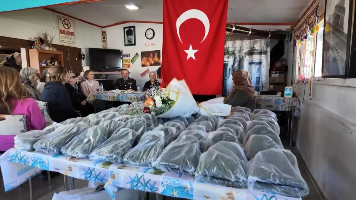 Hayırseverlerin Desteğiyle Mehmetçik'e 200 Yeni Bere Geldi