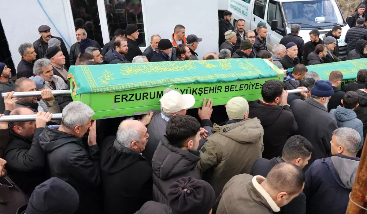 Erzurum’da TIR Çarpması Sonrası 4 Hayatını Kaybetti, Cenazeler Toprağa Verildi