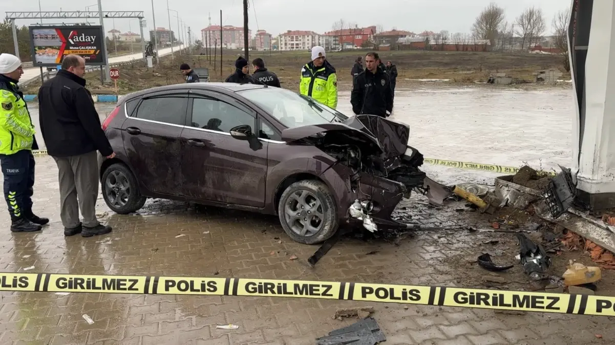 Karabük’te Refüj Çarpması: 5 Kişi Yaralandı