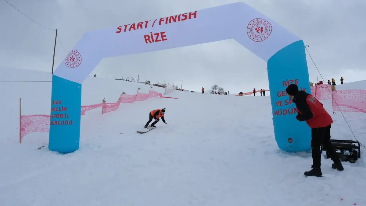 İkizdere'de 17. Petranboard Kayak Şampiyonu Belirlendi