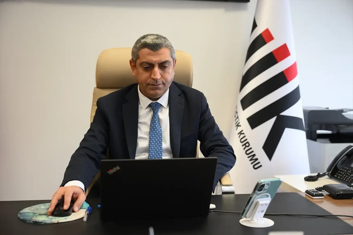 TÜİK Bölge Müdürü Hasan Akdemir, AA’nın Yılın Kareleri Oylamasına Katıldı