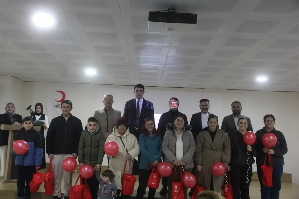 Zara Mağazasında Türk Kızılay Gönüllülerine Özel Buluşma