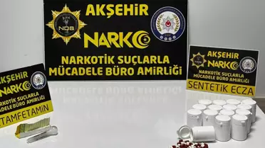 Operasyon sırasında ele geçirilen uyuşturucu haplar