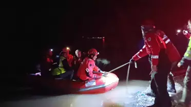 AFAD ekiplerinin kurtarma çalışması