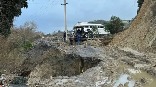 Çökme sonrası yolun görüntüsü