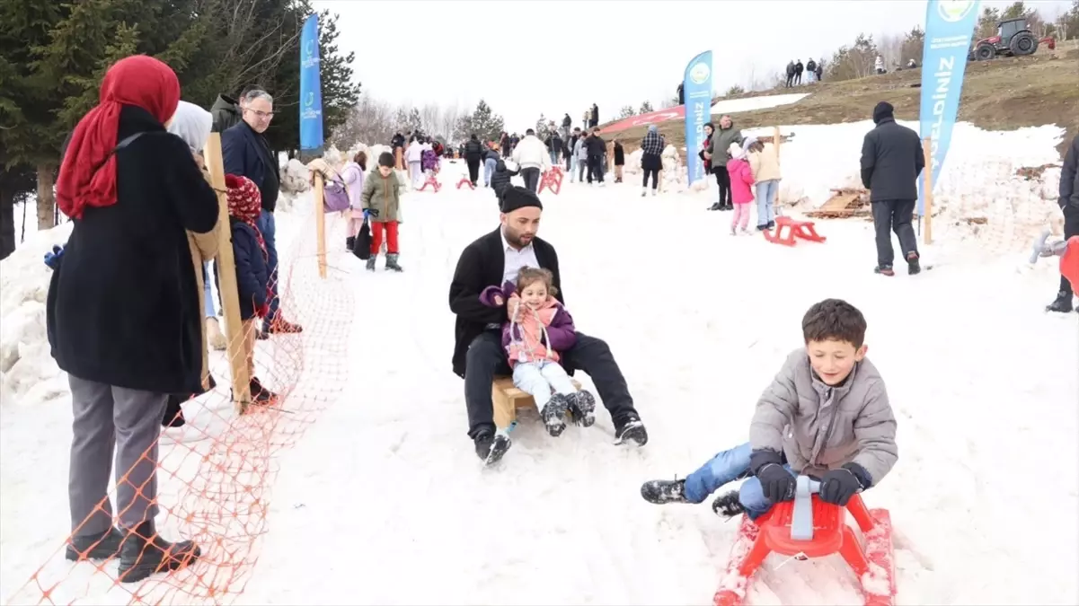 Perşembe Yaylası'nda Bembeyaz Eğlence: Kar Festivali Rüzgarı