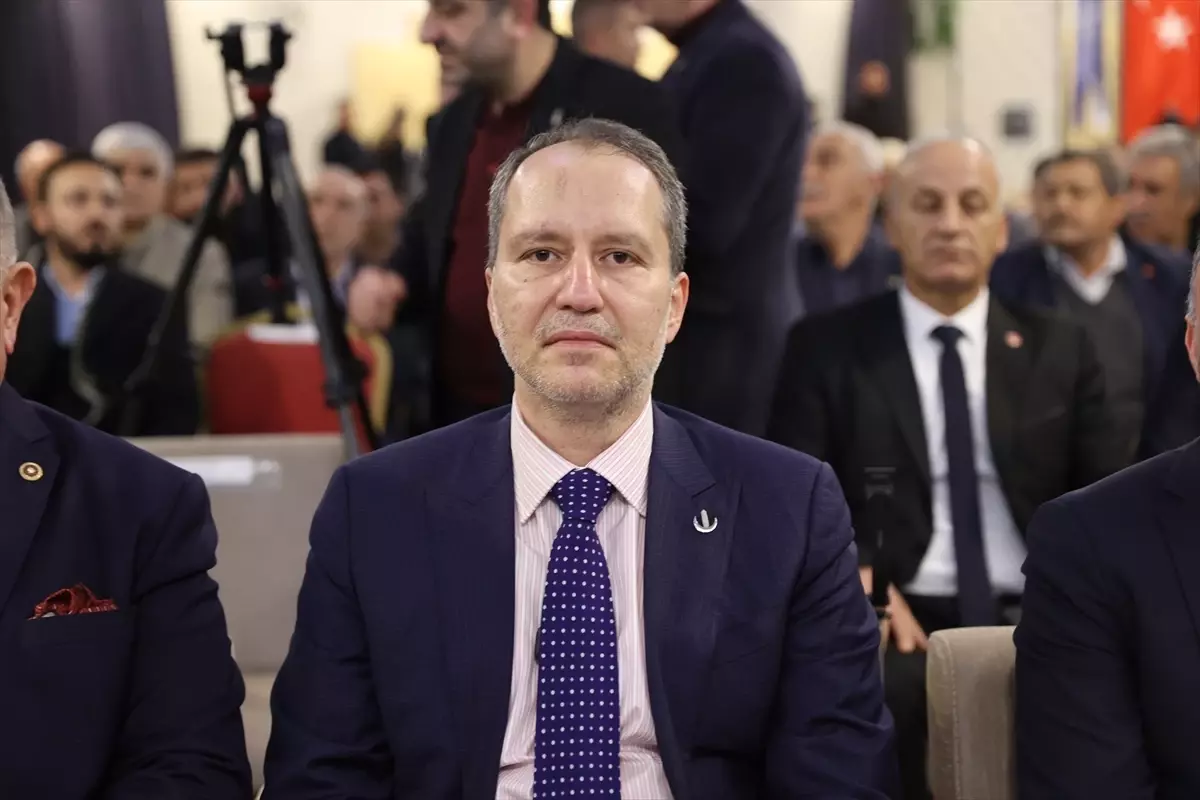 Mardin'de Fehim Adak Anma Programı: Yeniden Refah Partisi Lideri Fatih Erbakan'dan Duygusal Katılım