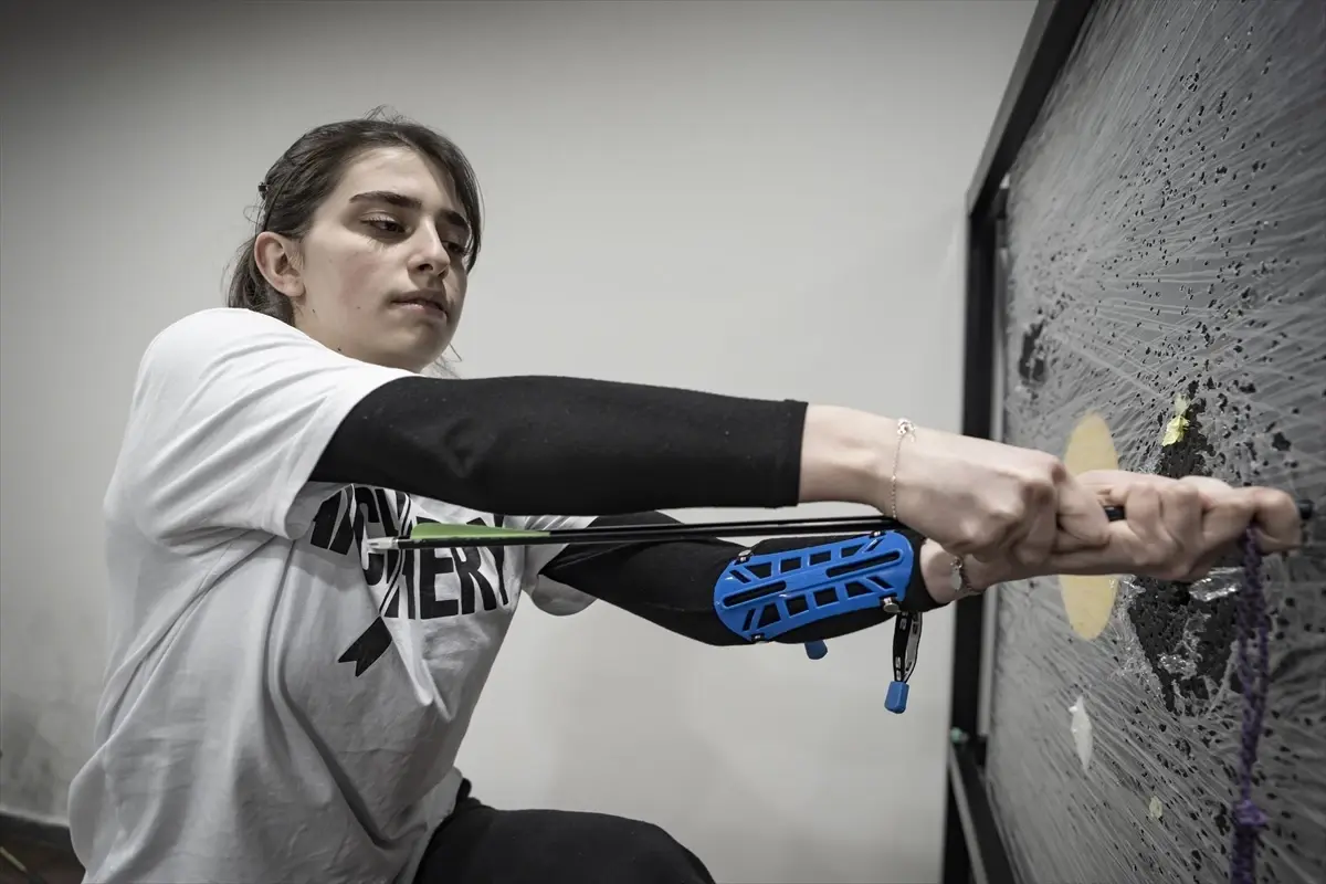 Erzurum’da Olimpik Standartlarda Yeni Okçuluk Salonu Açıldı