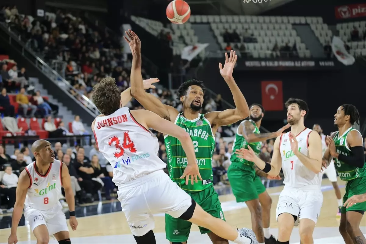 Glint Manisa Basket, Bursaspor'u 94-76 Mağlup Ederek Ligde Liderliğe Yaklaştı