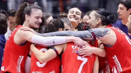 Aras Kargo, Eczacıbaşı'nı 3-2'lik Dar Maçta Geçti: 3 Maçlık Galibiyet Serisine Son