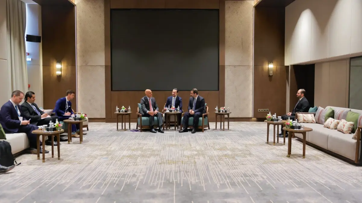 Suriye Dışişleri Bakanı ve ABD Temsilcisi Riyad’da Görüştü: Bölgesel Gerilimler Gündemde