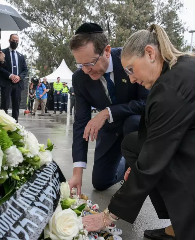 Melbourne'da protesto pankartları