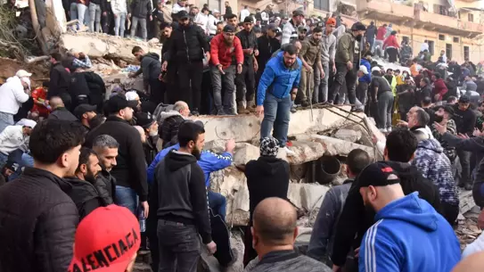 Trablusşam'da Yıkılan Binalar: 13 Kişi Hayatını Kaybetti, Kurtarma Ekipleri Seferber Oldu