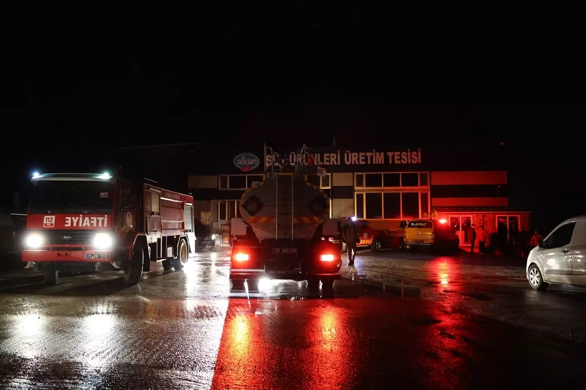 Kırklareli İnece'deki Süt Ürünleri Tesisinde Çıkan Yangın Kontrol Altına Alındı