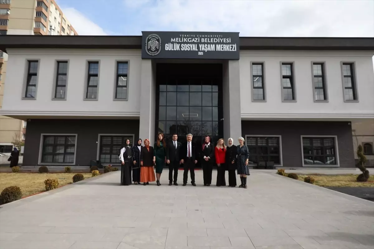 Melikgazi’de Gülük Sosyal Yaşam Merkezi Açıldı: Yeni Kurs ve Etkinlikler Kapılarını Açıyor