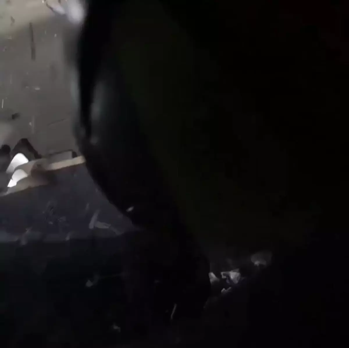 Bursa’da 113 km/s hızla seyreden motosiklet hafif ticari araca çarptı