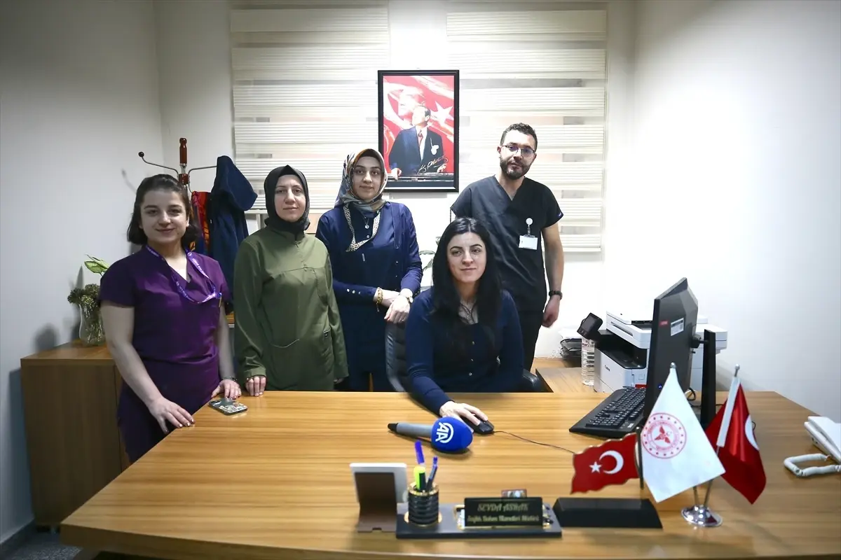 Muş Devlet Hastanesi Hemşireleri ‘Yılın Kareleri’ Oylamasında Büyük İlgi Göstermiş