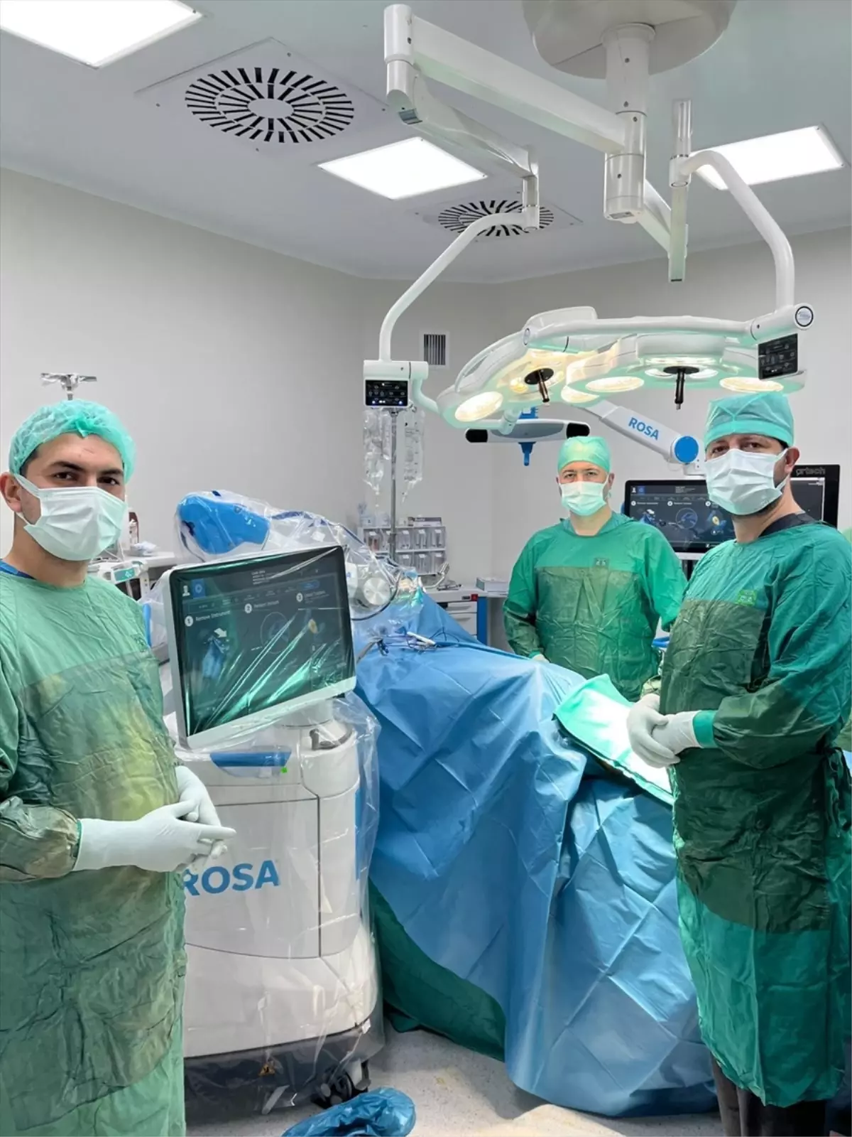 Selçuk Üniversitesi'nde Robotik Eklem Cerrahisi Devrimi Başladı