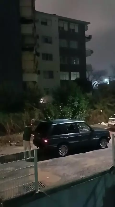 Camları kırılmış araç