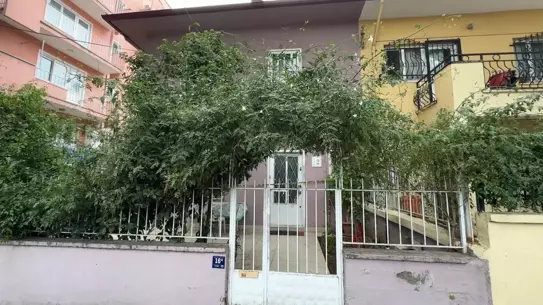 Cinayet mahallinde bulunan altınlar