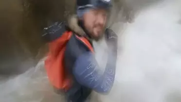 Dağcılar Sölöz Kanyonu'nda su seviyesinin yükseldiği an