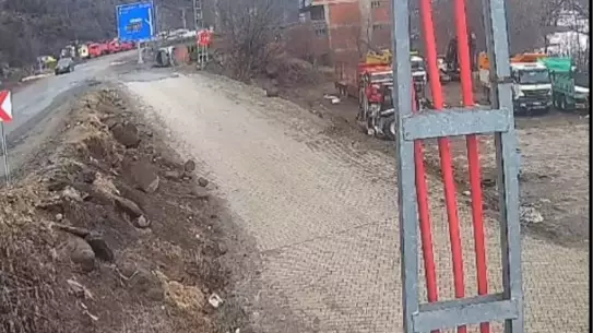 Kaza anı güvenlik kamerasında