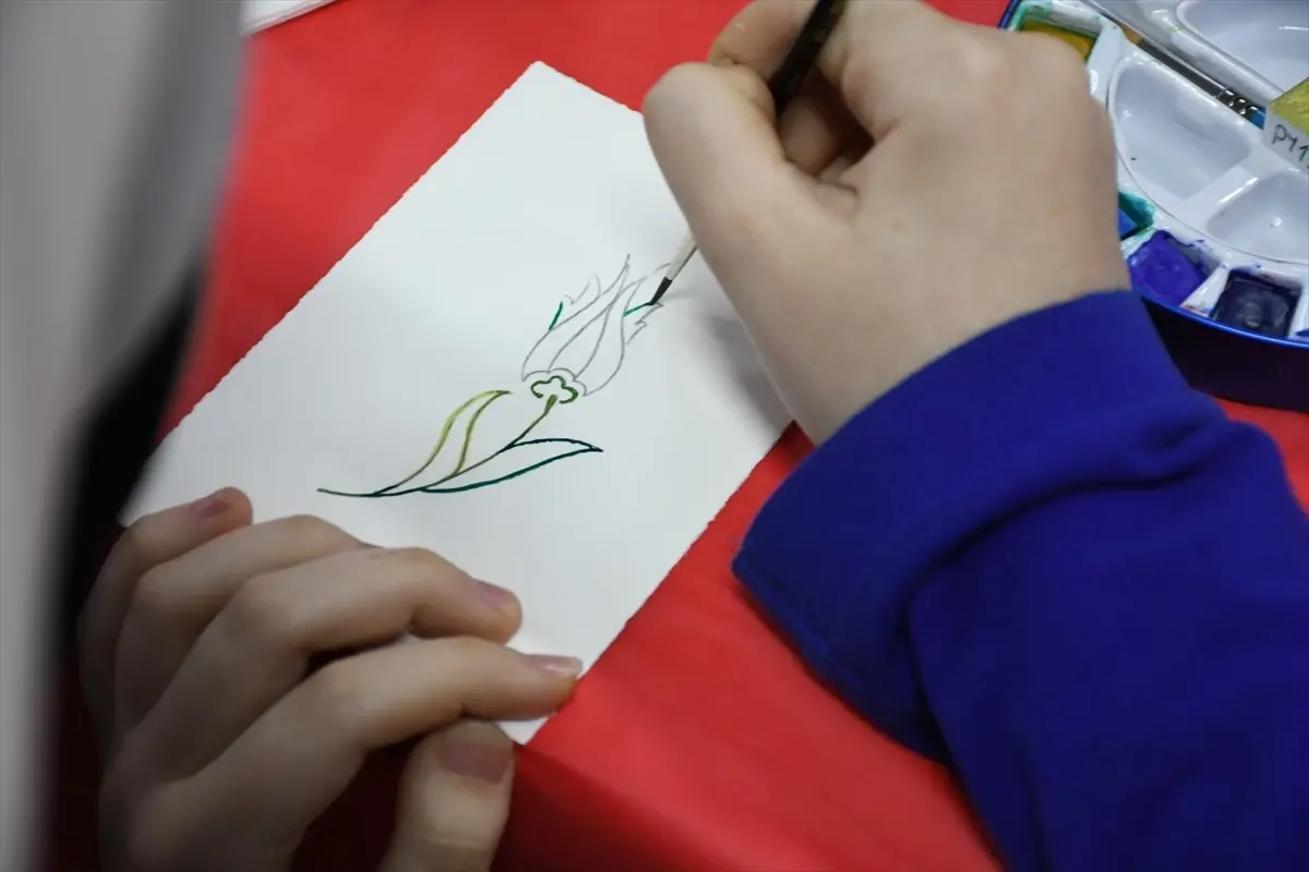 Tiran’da Lise Öğrencilerine Türk Süsleme Sanatı Tanıtıldı